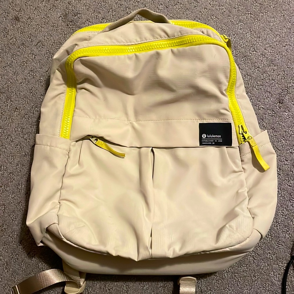 Lululemon Dew Green everyday backpack 2.0L